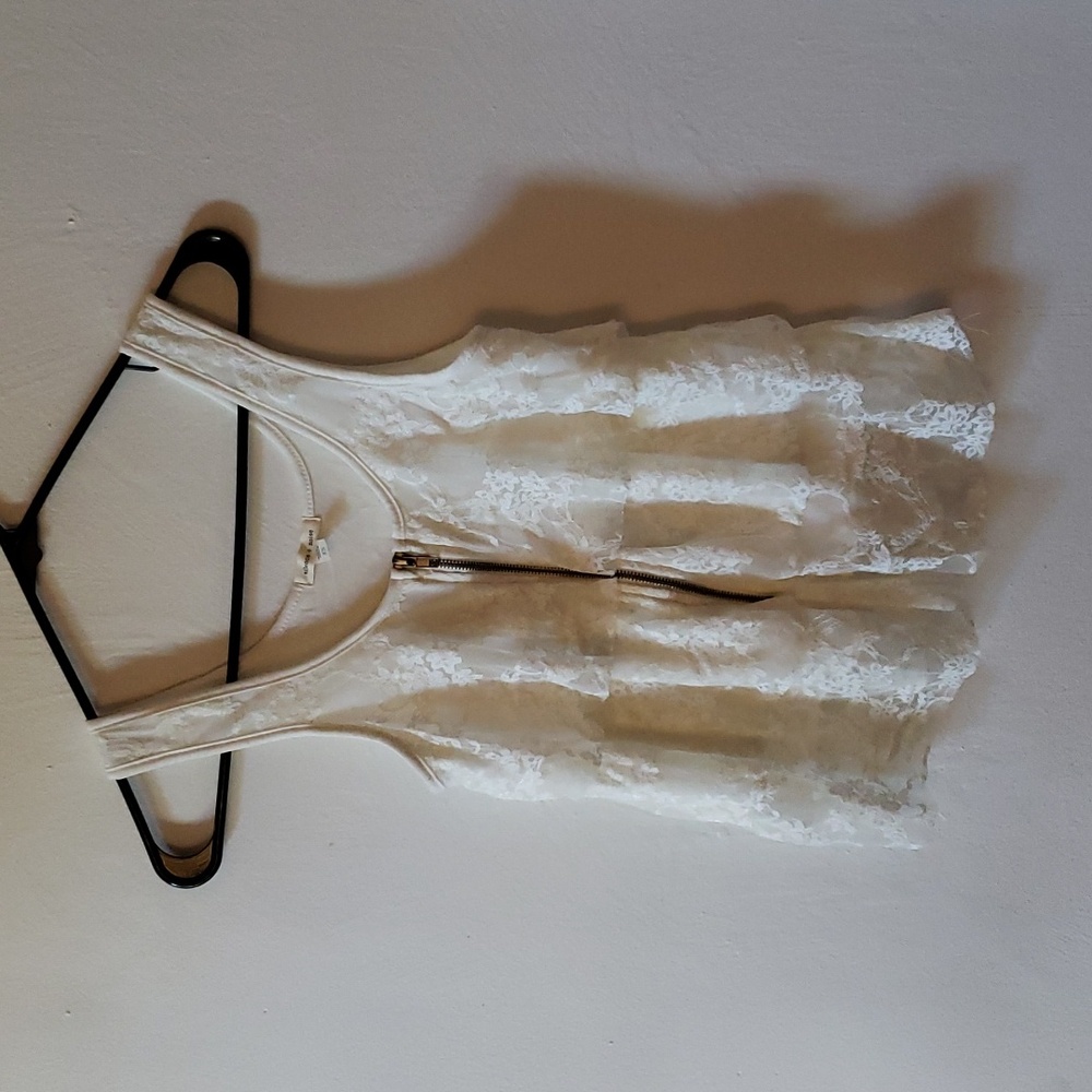 silence + noise | White Ruffled Lace Tank | XS